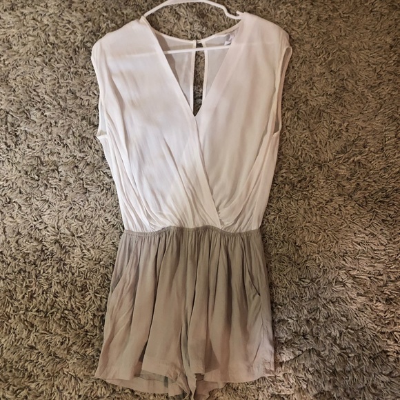 BCBG White and tan Romper size XS - Picture 3 of 5